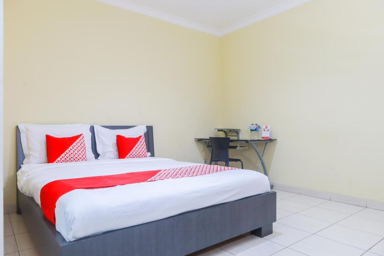 Oyo 2196 Ss Homes Jakarta Eksteriør billede